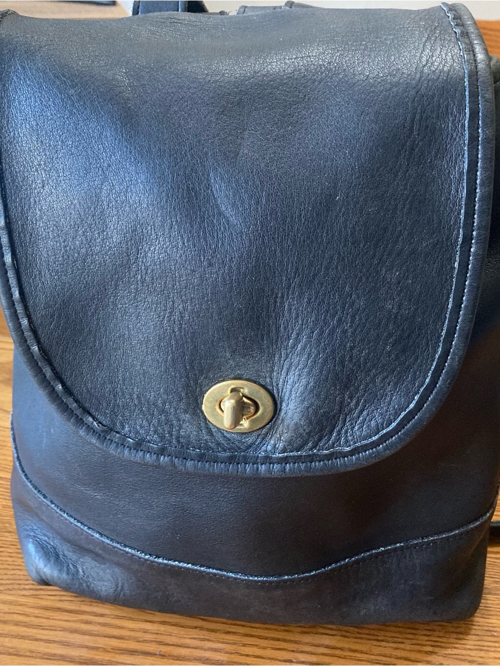 Vintage coach leather backpack! - Picture 2 of 11